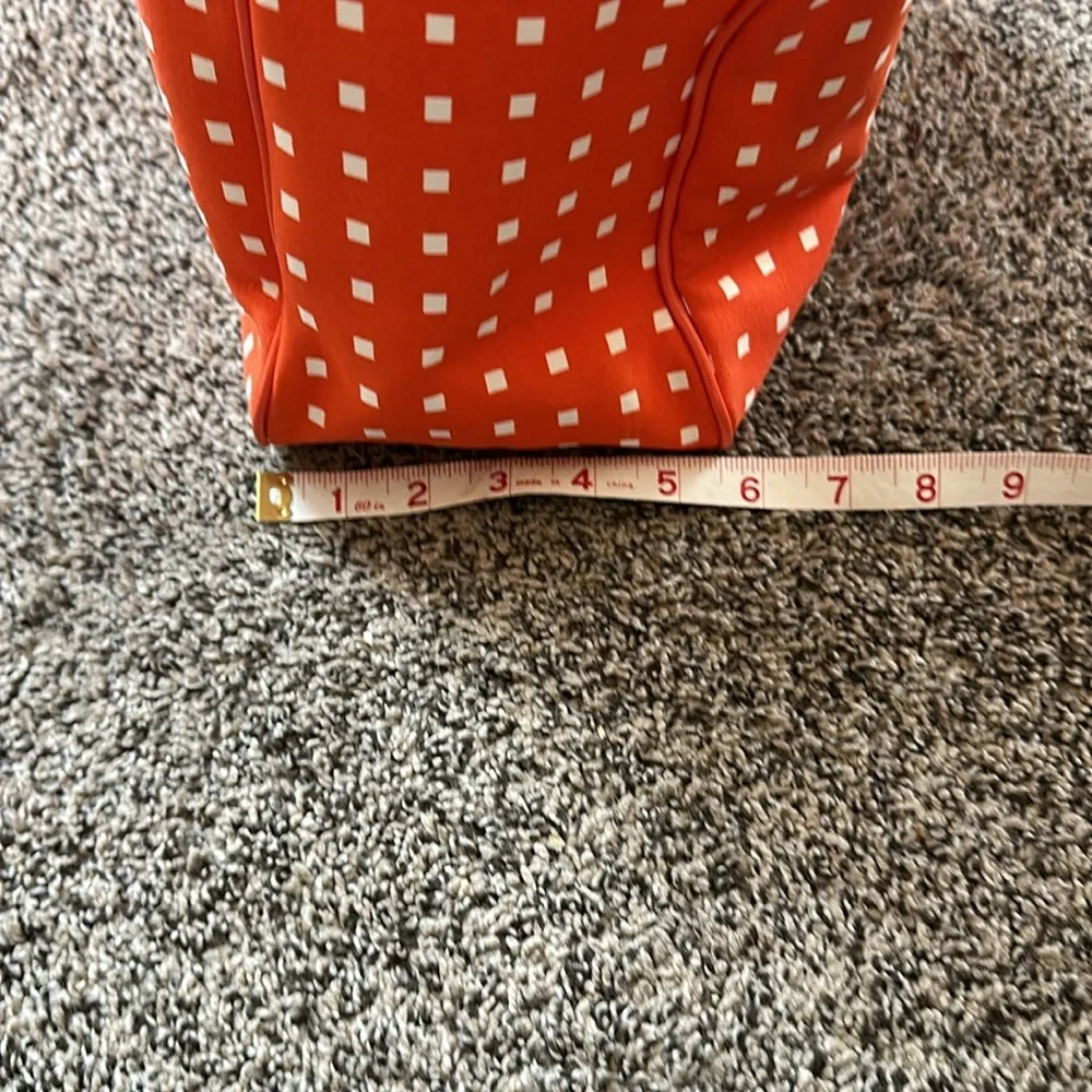 NEW Liz Claiborne Orange Canvas Tote with make up bags - Picture 7 of 7